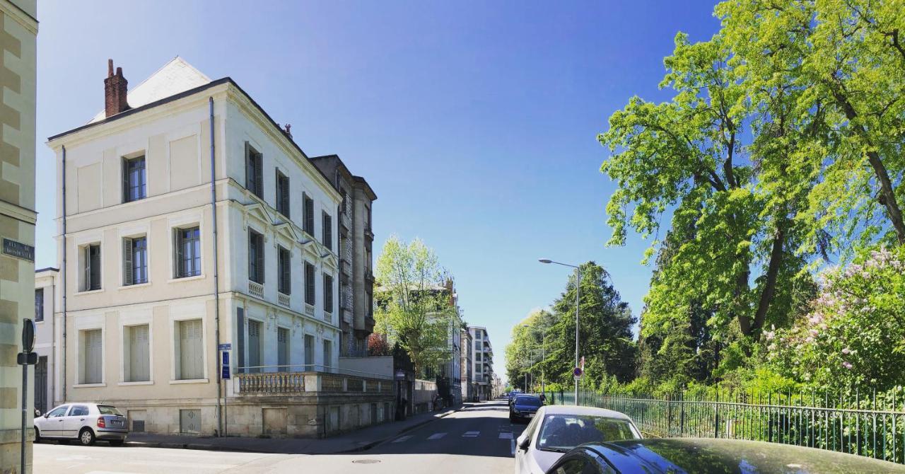 Residence De Tourisme Central Parc Тур Екстериор снимка